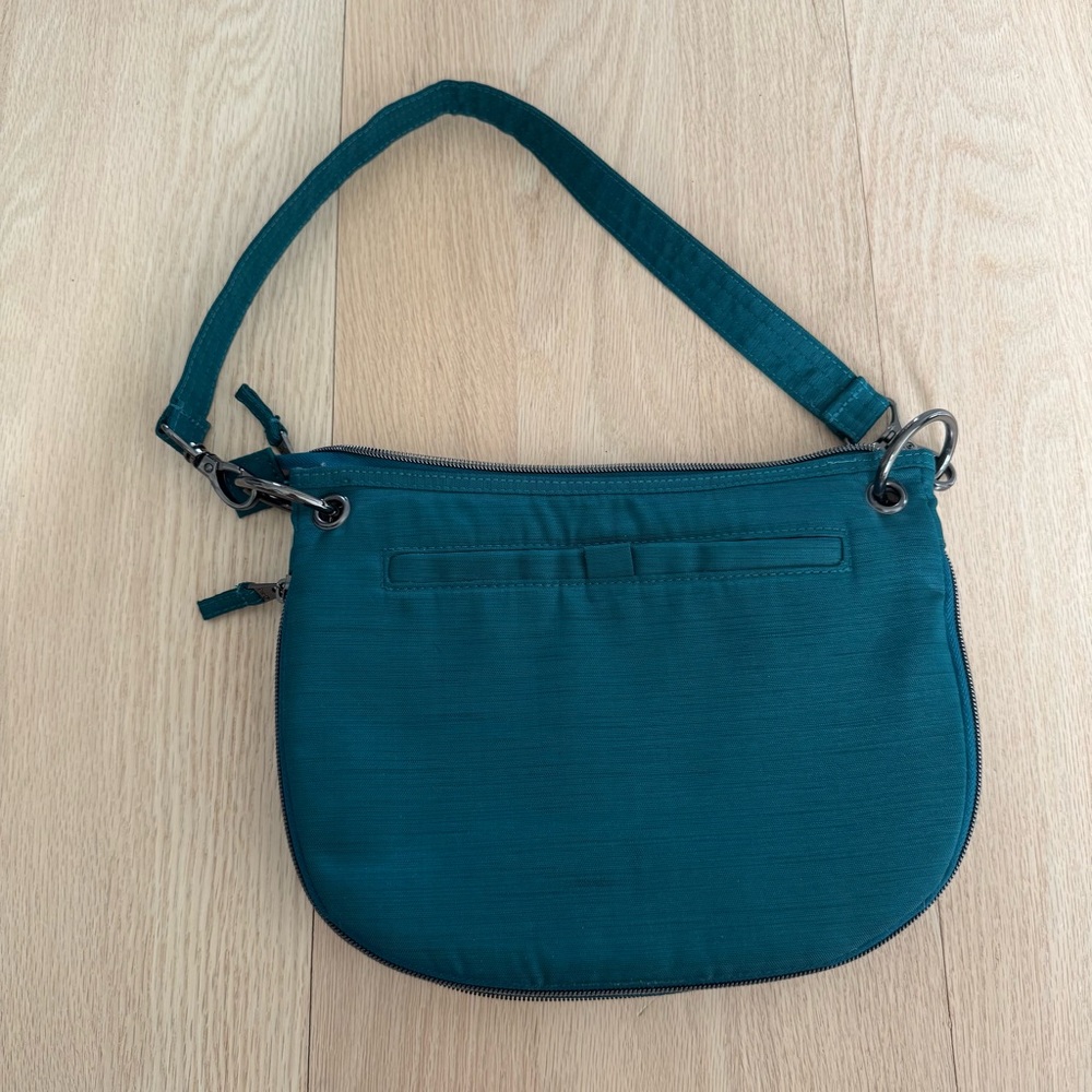 Lug Swivel Green Quilted Shoulder Bag Purse With Removable Strap - Picture 4 of 16